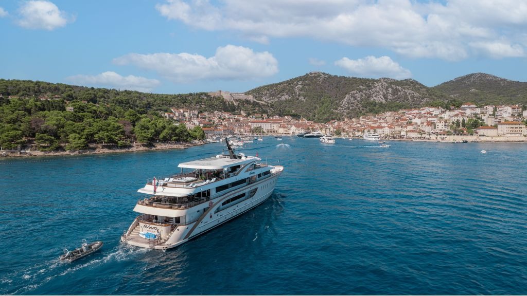 Riva photo 3